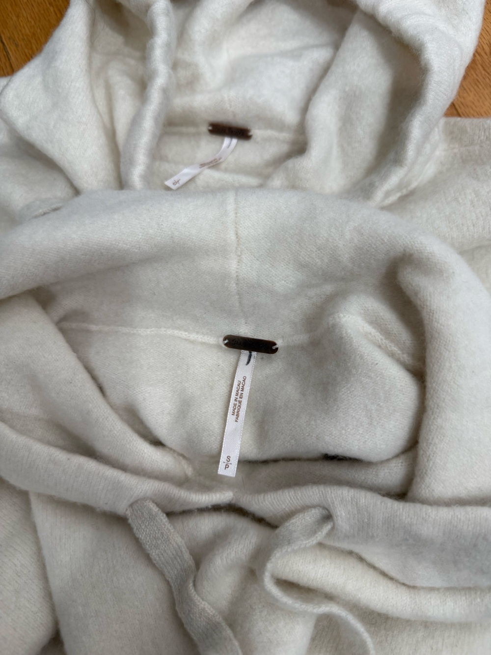 Free People Keep A Secret Cashmere Hoodie Cream Oversized Knit - Picture 4 of 6